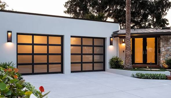 Comprehensive Guide to Garage Doors: Residential, Commercial, and Glass Designs in Florida